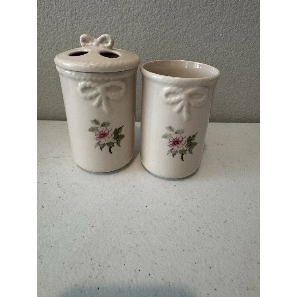 Vintage Floral Bathroom Set Toothbrush Holder & Tumbler